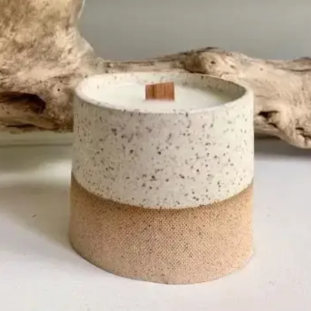 Bougie artisanale en poterie bisque avec cire nature